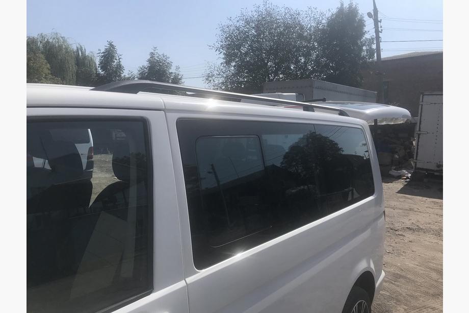 Volkswagen T5 Transporter 2003–2010 Mustat kattokaiteet Kuva 9