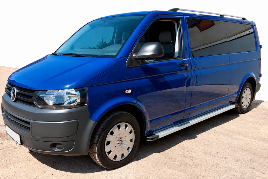 Volkswagen T5 2010–2015 Maya V2 sivuportaat (2 kpl, alumiini) Lyhyt akseliväli Image