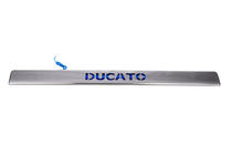 Fiat Ducato 2006–2025 LED-rekisterikilven ylälista (ruostumaton teräs) kuva 2