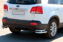 Kia Sorento II XM 2009–2014 Takapään tuplakulmaputket AK003-tupla (ruostumaton teräs) kuva 1