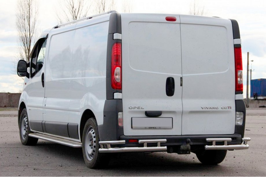Renault Trafic 2001–2015 Takasuojakaari AK003-Plus-2 (ruostumaton teräs) Kuva 3