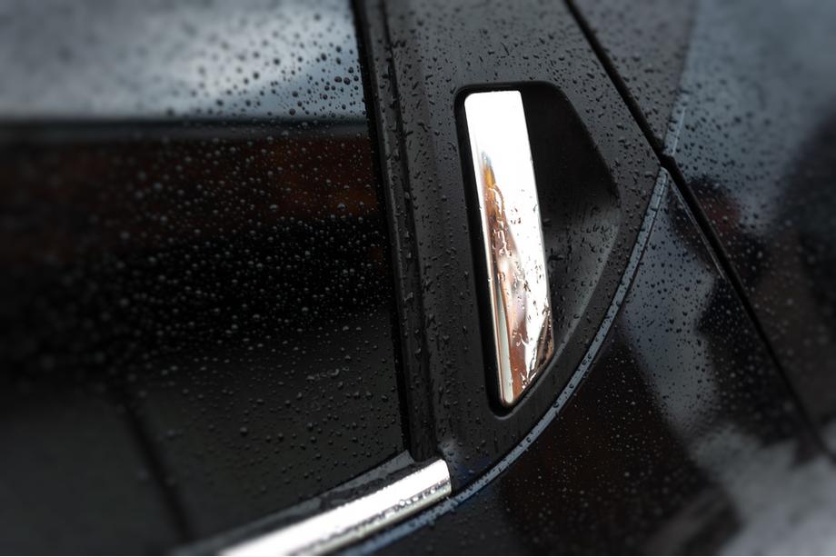 Nissan Juke 2010–2019 Kromiset ovenkahvan suojakuoret (4 kpl) Aukko avaimettoman järjestelmän anturille, Carmos - turkkilaista terästä Kuva 4