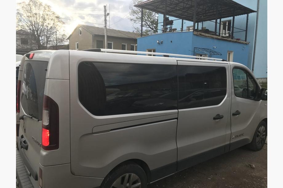 Opel Vivaro 2015–2019 Kromatut kattokaiteet Pitkä, muovijalat Kuva 5