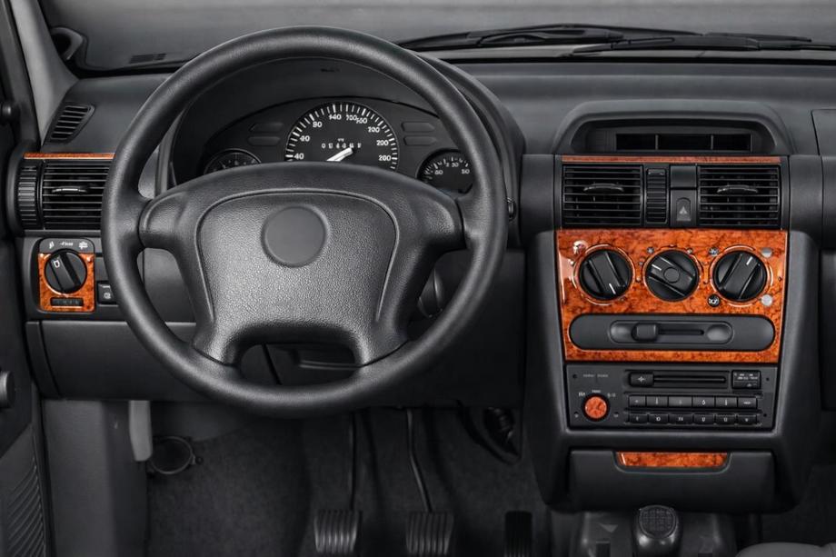 Opel Corsa B 1993–2004 Kojelaudan suojat Image