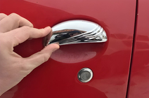 Peugeot 107 2005–2014 Ovenkahvojen suojakuoret (ruostumaton teräs) 2 kpl, Carmos - turkkilaista terästä kuva 1