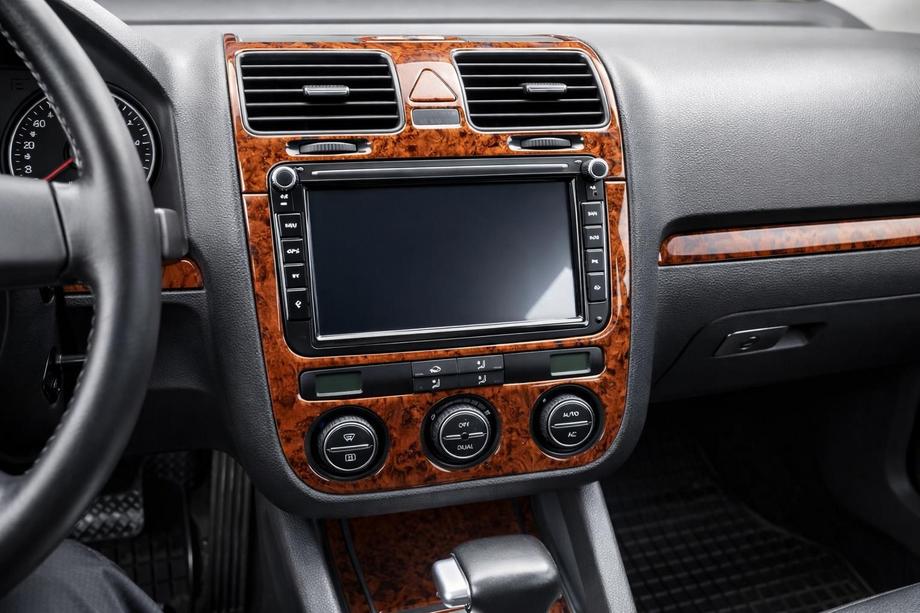 Volkswagen Jetta 2006–2011 Kojelaudan suojat Kuva 17