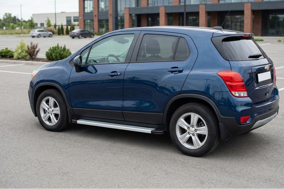Chevrolet Trax 2012–2023 Maya V2 sivuportaat (2 kpl, alumiini) Image