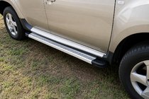Dacia Duster 2008–2018 Maya V2 sivuportaat (2 kpl, alumiini) kuva 1