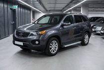 Kia Sorento II XM 2009–2014 Maya V2 sivuportaat (2 kpl, alumiini) 2010–2013 kuva 1