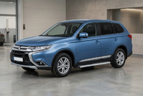 Mitsubishi Outlander 2012–2021 Maya V2 sivuportaat (2 kpl, alumiini) kuva 1
