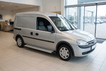 Opel Combo 2002–2012 Maya V2 sivuportaat (2 kpl, alumiini) kuva 1