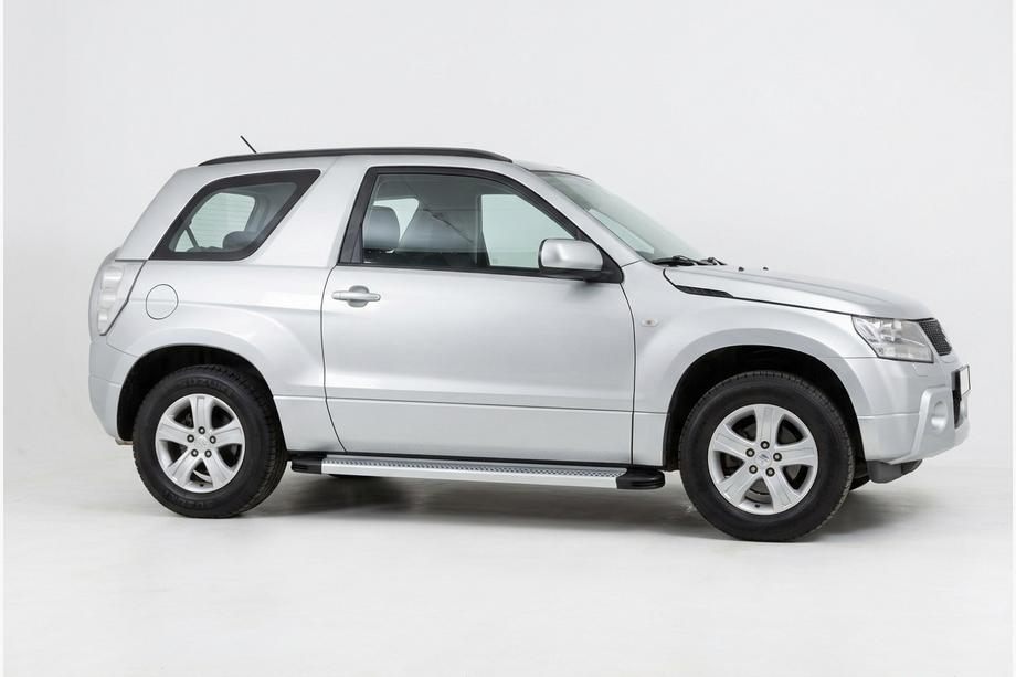 Suzuki Grand Vitara 2005–2017 Maya V2 sivuportaat (2 kpl, alumiini) Image