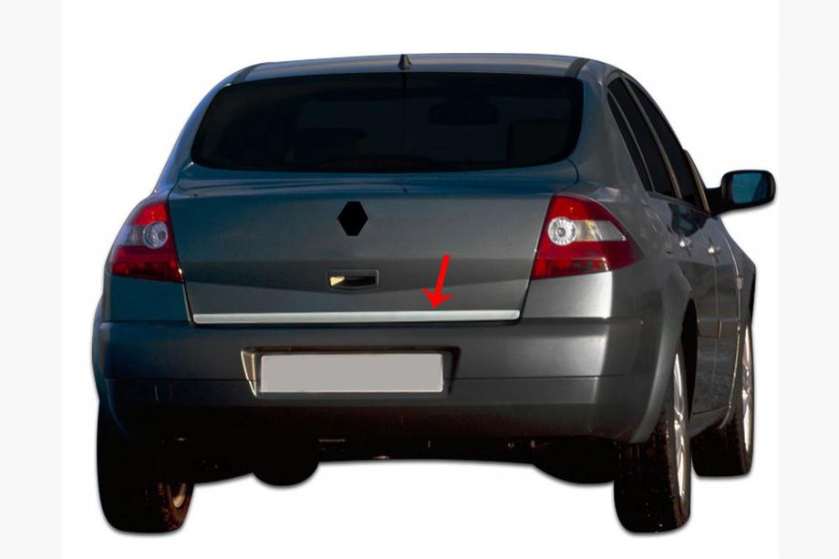 Renault Megane II 2004–2009 Takalukun reunalista (ruostumaton teräs) Kuva 5