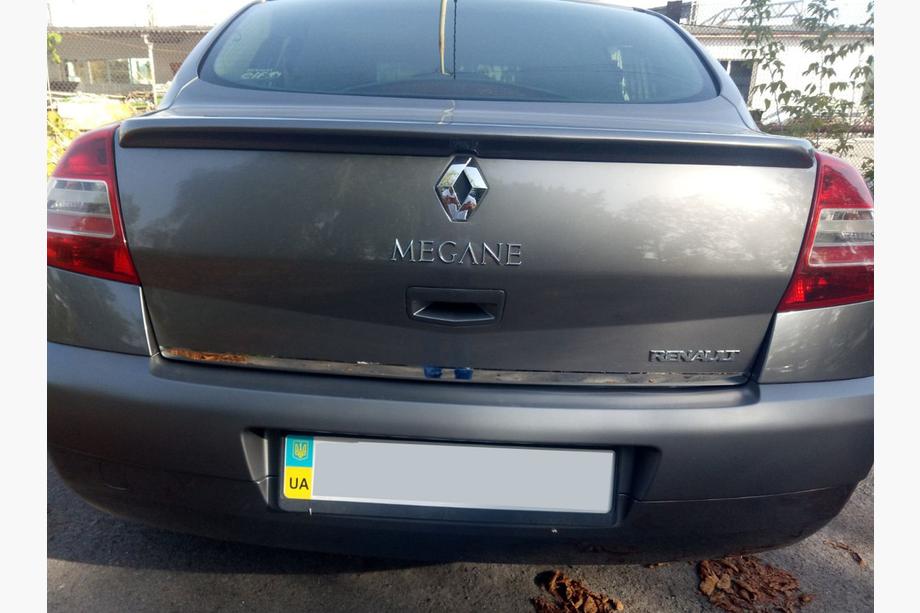 Renault Megane II 2004–2009 Takalukun reunalista (ruostumaton teräs) Kuva 4