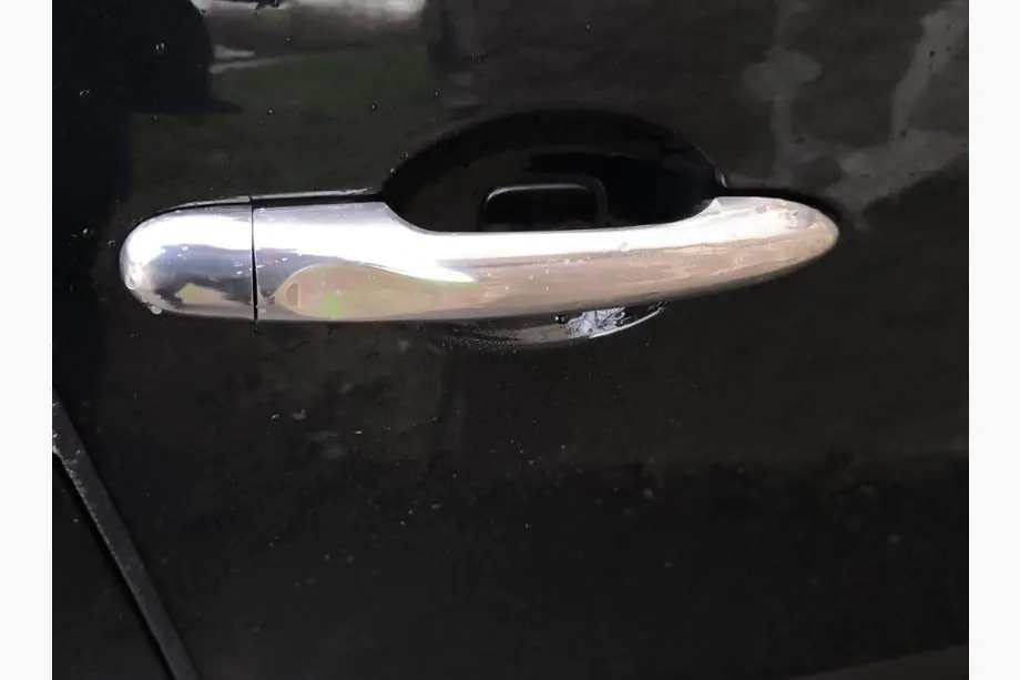 Renault Megane III 2009–2016 Ovenkahvan suojakuoret (4 kpl, ruostumaton teräs) Kuva 5