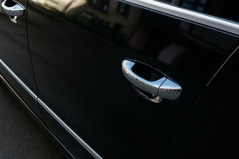 Skoda Superb 2009–2015 Ovenkahvan kromisuojat (4 kpl, ruostumaton teräs) Carmos - turkkilainen teräs Image