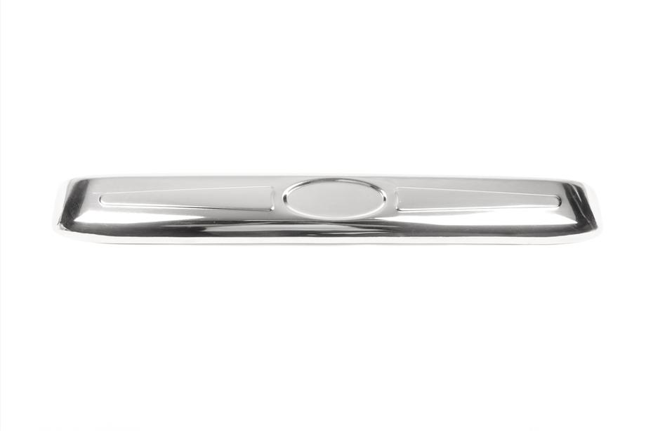 Ford Connect 2010–2013 Kromilista rekisterikilven yläpuolelle (asennus alkuperäiseen, ruostumaton teräs) OmsaLine – italialainen ruostumaton teräs Kuva 5