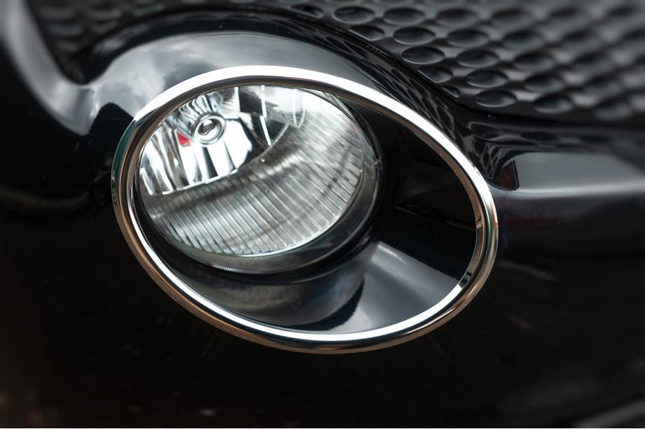 Nissan Juke 2010–2019 Ajovalojen koristelistat (2 kpl, ruostumaton teräs) Image