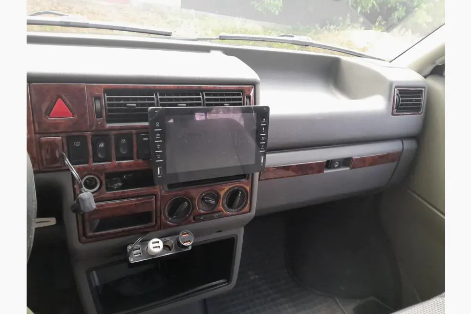 Volkswagen T4 Caravelle/Multivan 1990–2003 Kojelaudan suojapaneelit (1999-2003) Kuva 10