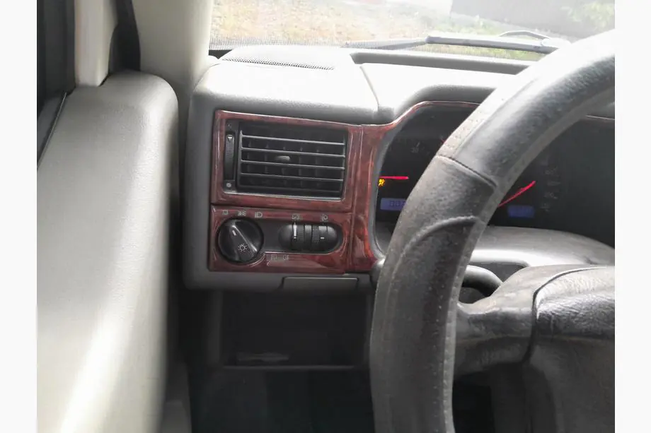 Volkswagen T4 Caravelle/Multivan 1990–2003 Kojelaudan suojapaneelit (1999-2003) Kuva 9