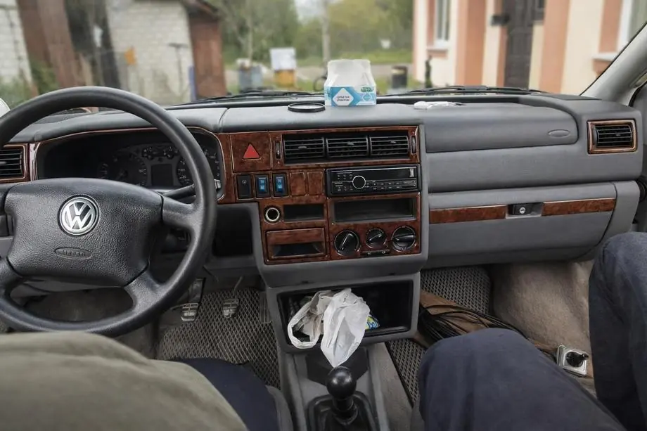 Volkswagen T4 Caravelle/Multivan 1990–2003 Kojelaudan suojapaneelit (1999-2003) Kuva 2