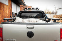 Volkswagen Amarok 2010–2022 Korikaari (musta) kuva 3