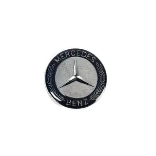 Mercedes konepellitähti (kiinnike)