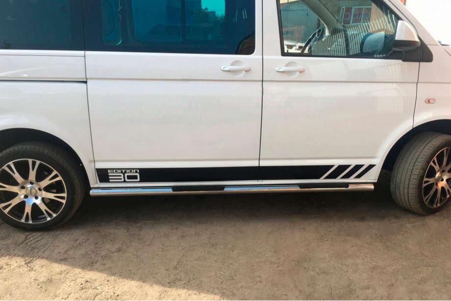 Volkswagen T5 Caravelle 2004–2010 Sivusuojaputket (2 kpl, ruostumaton teräs) 70 mm, pitkä akseliväli Kuva 10