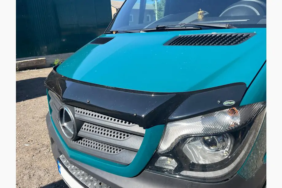 Mercedes Sprinter W906 2006–2018 Konepellin tuuliohjain 2013+ (V1, EuroCap) Kuva 6