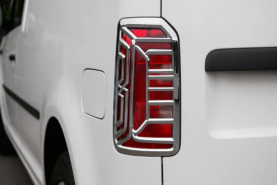 Volkswagen Caddy 2015–2020 Takavalojen suojalistat (2 kpl, muovi) Image