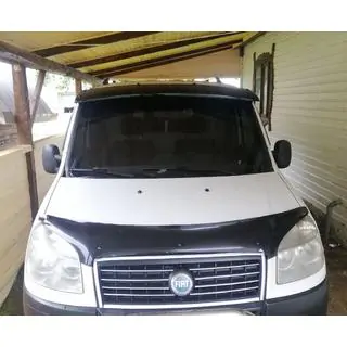 Tuulilasin visiiri (kiiltomusta, 5 mm) Fiat Doblo I 2005–2010 kuva 3