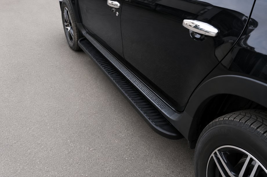 Renault Duster 2008–2017 Tayga Black sivuaskelmat (2 kpl, alumiini) Image