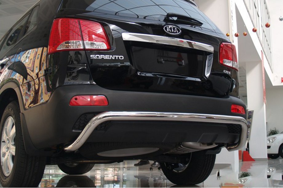 Kia Sorento II XM 2009–2014 Takakaari AK007 (ruostumaton teräs) Kuva 2