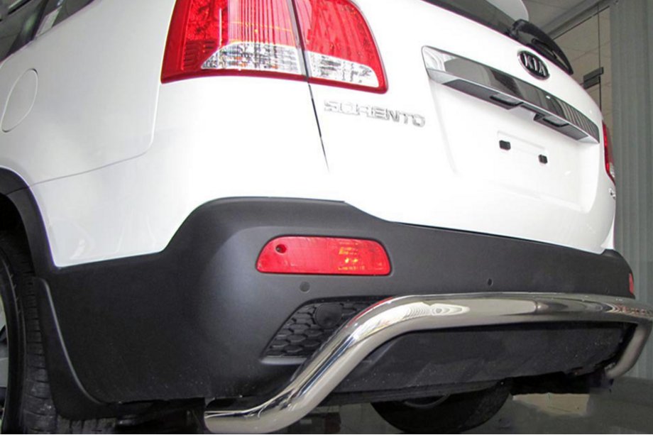 Kia Sorento II XM 2009–2014 Takakaari AK007 (ruostumaton teräs) Kuva 1