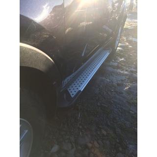 Allmond Grey sivuportaat (2 kpl, alumiini) Kia Sportage 2010–2015 kuva 3