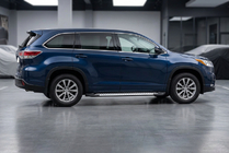 Toyota Highlander 2013–2019 Line-sivuporrassarja (2 kpl, alumiini) kuva 1