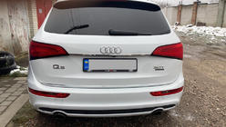 Audi Q5 2008–2017 Kromilista rekisterikilven yläpuolelle (ruostumaton teräs) kuva 2