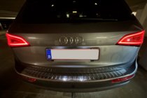 Audi Q5 2008–2017 Kromilista rekisterikilven yläpuolelle (ruostumaton teräs) kuva 5
