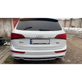 Kromilista rekisterikilven yläpuolelle (ruostumaton teräs) Audi Q5 2008–2017 kuva 2