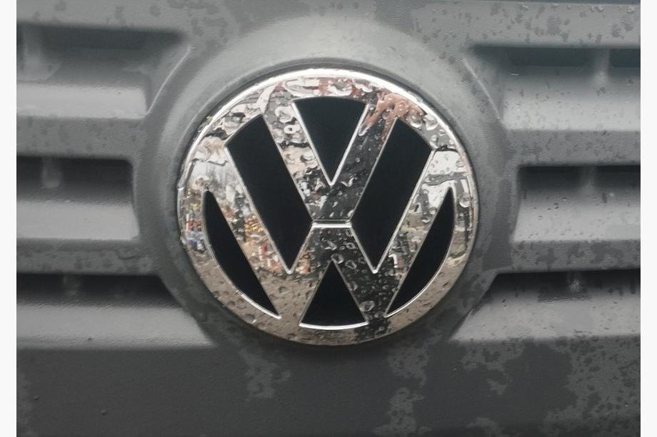 Volkswagen Passat B5 1997–2005 Etumerkki (2001-2005, alkuperäismallinen) Image