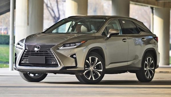 Selvisi, milloin 7-paikkainen Lexus RX -versio tulee