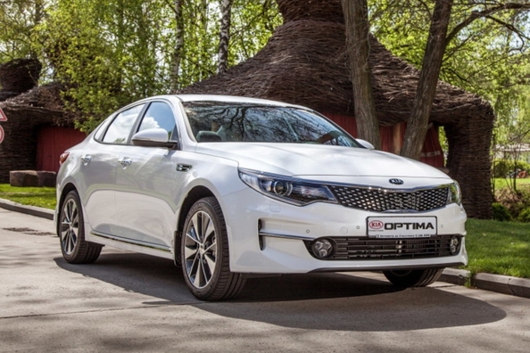 Katsaus päivitettyyn Kia Optima -malliin