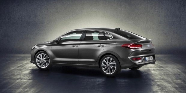 Hyundai esitteli kaksi uutta i30-mallia