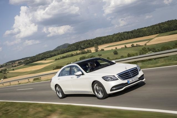 Päivitetyn Mercedes-Benz S-Classin myynti alkoi Euroopassa