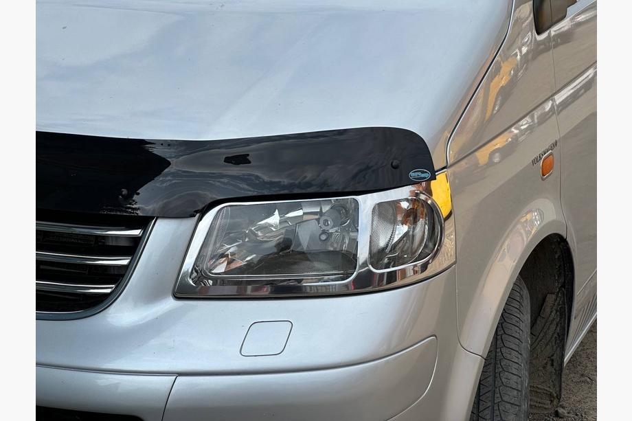 Volkswagen T5 Multivan 2003–2010 Etuajovalojen ruostumattomat kromilistat (2 kpl) Kuva 3