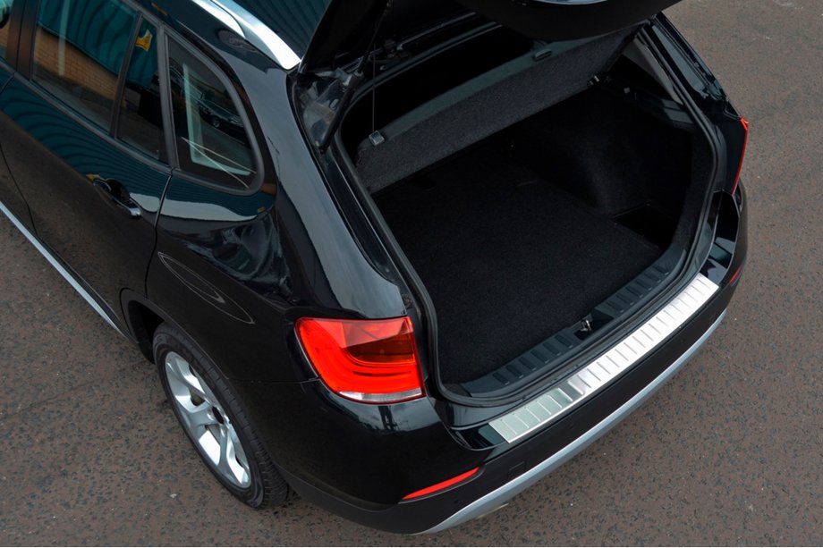 BMW X1 E84 2009–2015 OmsaLine takapuskurin suojalista (RST) Image