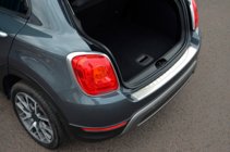 Fiat 500X 2014–2024 OmsaLine takapuskurin suojalista (RST) kuva 2