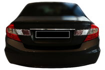Honda Civic Sedan IX 2011–2016 Rekisterikilven ylälista (ruostumaton teräs) kuva 1