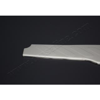 Takapuskurin suojalista (RST) Nissan Navara/NP300 2016– kuva 2