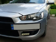 Mitsubishi Lancer X 2008– Rekisterikilven teline (muovi) Mattamusta kuva 2